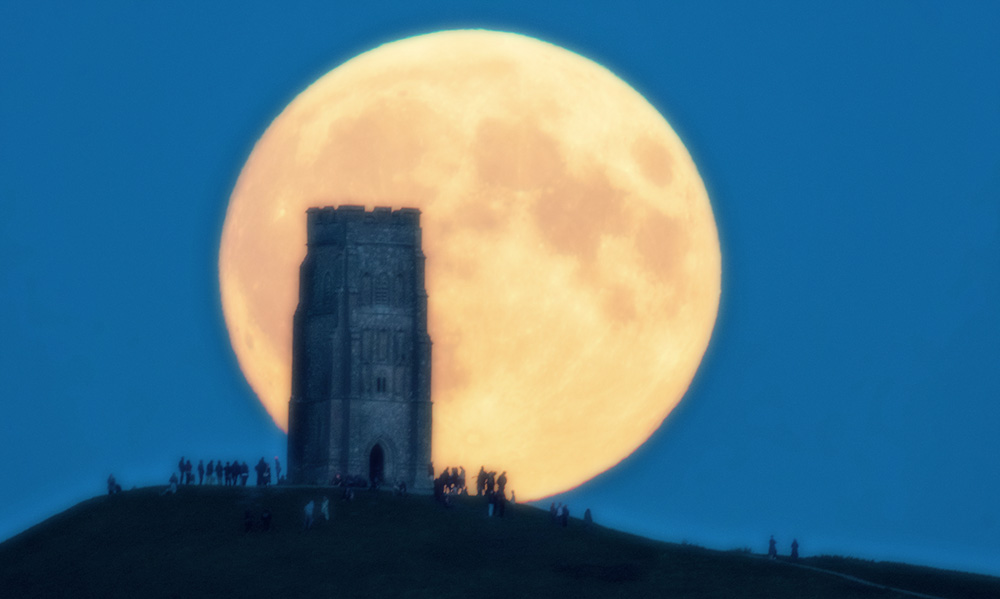 Glastonbury Tor at supermoon